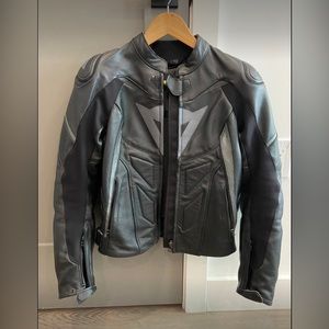 Black Dainese Size 40 Lady Motorcycle Jacket